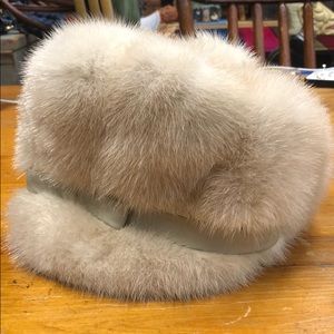 Modiste White Fur Chapeau NY Vintage Hat!